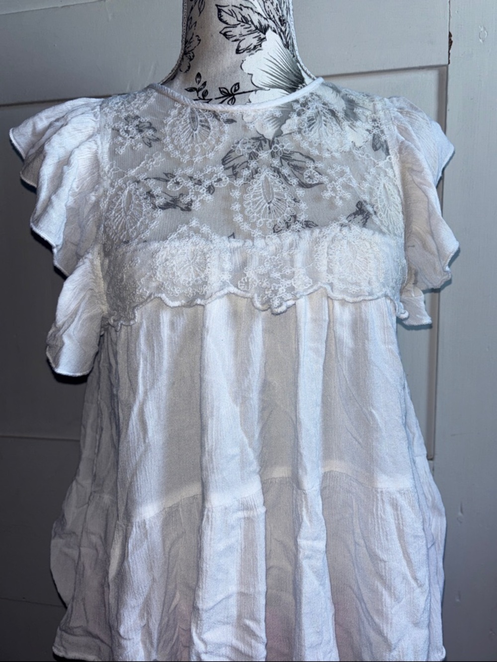 Rebellion Sheer White Lace Yoke Flutter Sleeve Blouse Jr Size Medium M